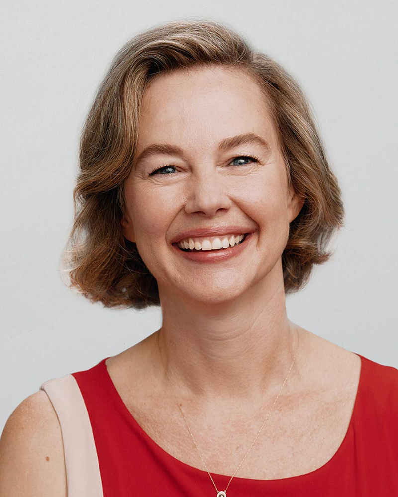 Danielle Rhoades Ha Logo